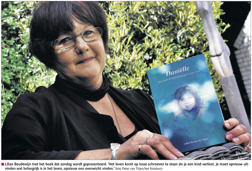 Bergse moeder schrijft boek voor overleden dochter: “Opdat Daniëlles naam genoemd blijft.”